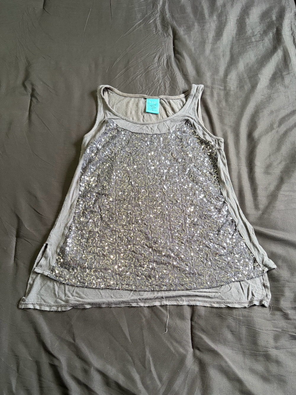 2000s style flowy Grey Silver tank top w/sequins on the front. Size S.